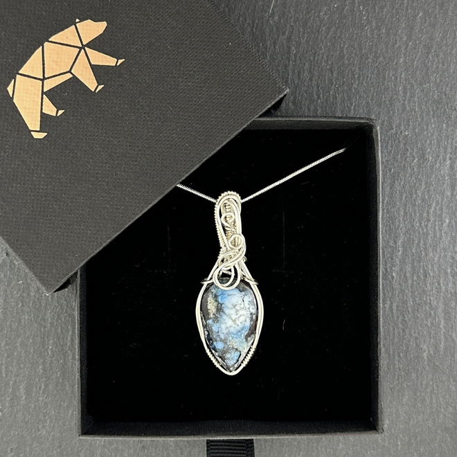 Lavender Hubei Jewelry Pendant Necklace