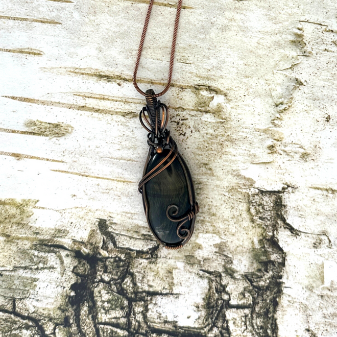 Blue Tigers Eye Crystal Calming Strength Communication and Balance